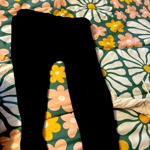 Black leggings